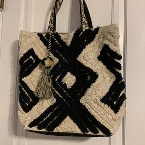 Chloe and Lex tote bag.